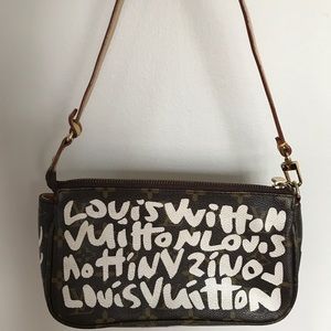Faux Louis Vuitton purse